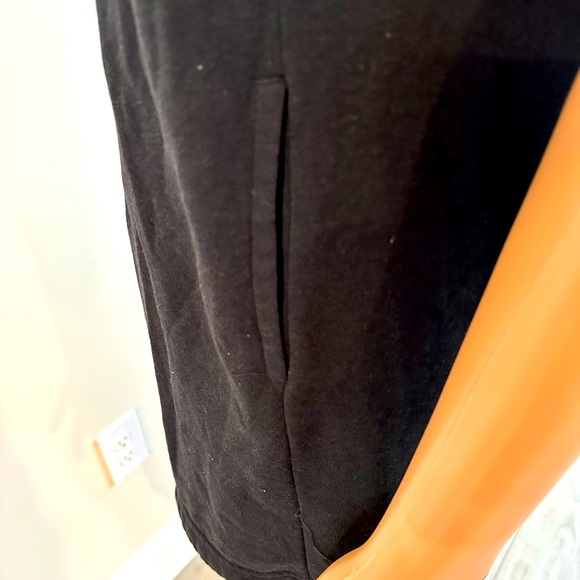 Paige - Picture 3 of 3